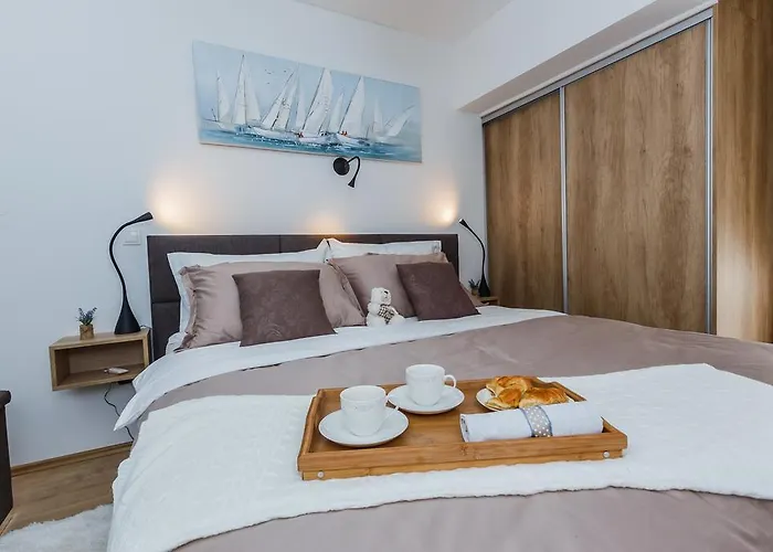 Katja * Трогір