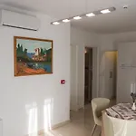 Katja Apartament *